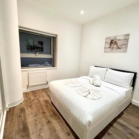 Апартаменти Immaculate Flat In West Кройдон Екстер'єр фото