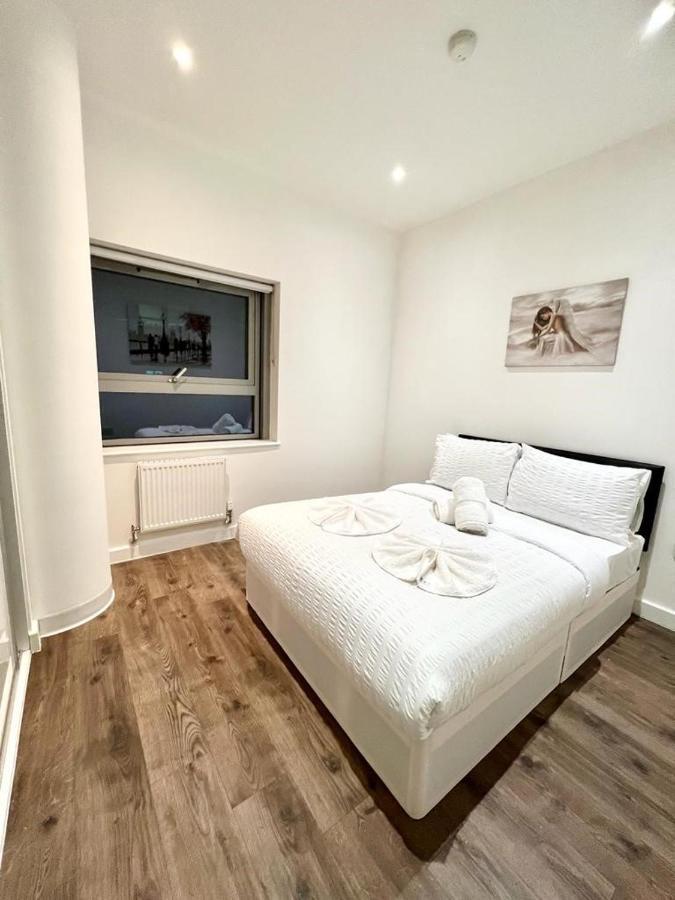 Апартаменти Immaculate Flat In West Кройдон Екстер'єр фото